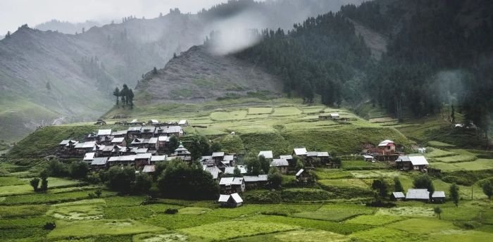 Wooden homestay village of Dawar in Gurez Valley
