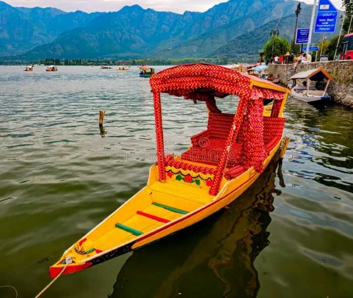 4 Srinagar packages from Jammu - budget family honeymoon luxury