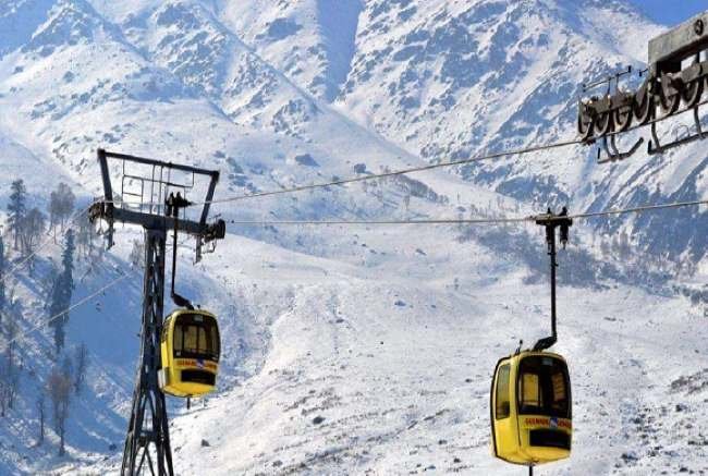 Srinagar tour packages from Bangalore - Dal Lake houseboat and shikara